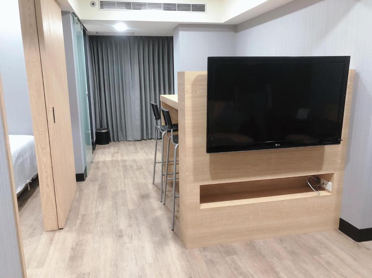 Cy Hotel Taipeh Exterior foto