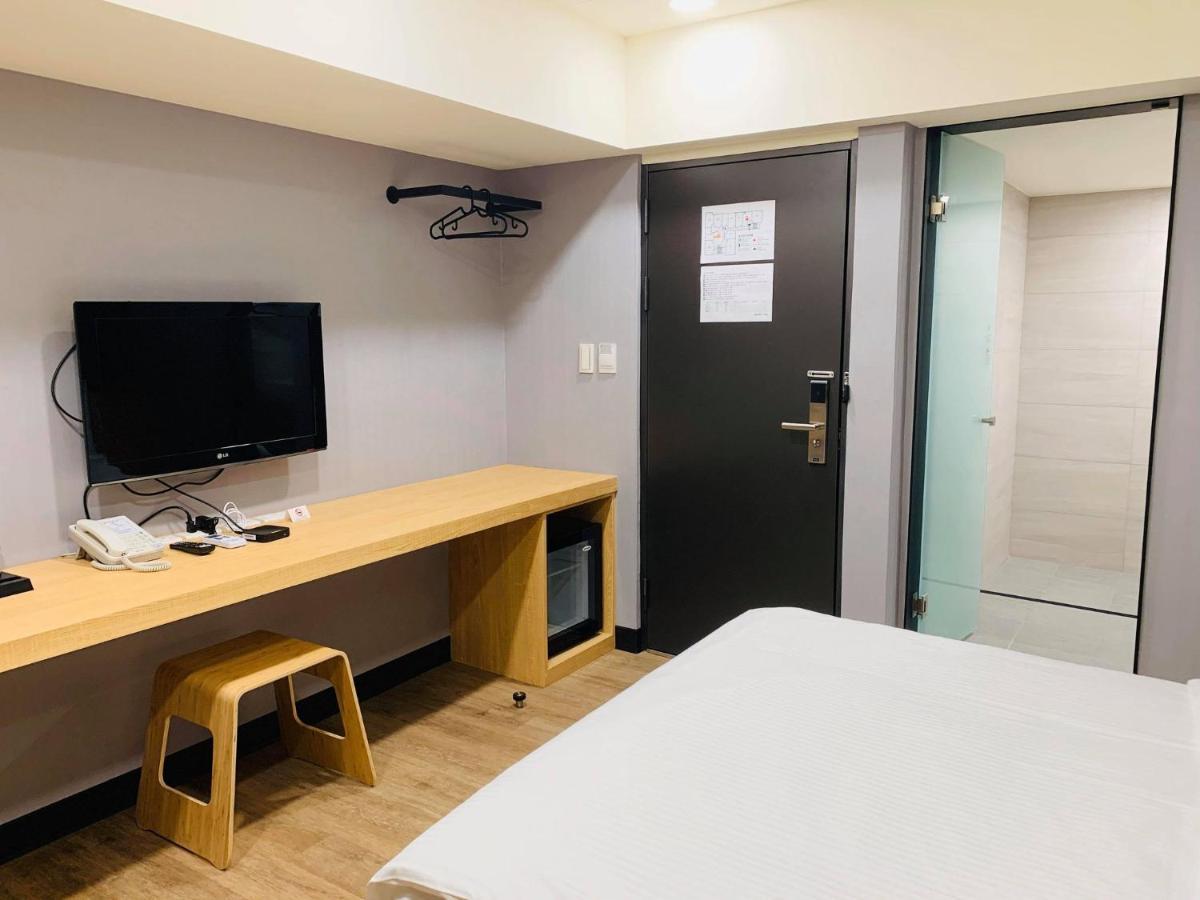 Cy Hotel Taipeh Exterior foto