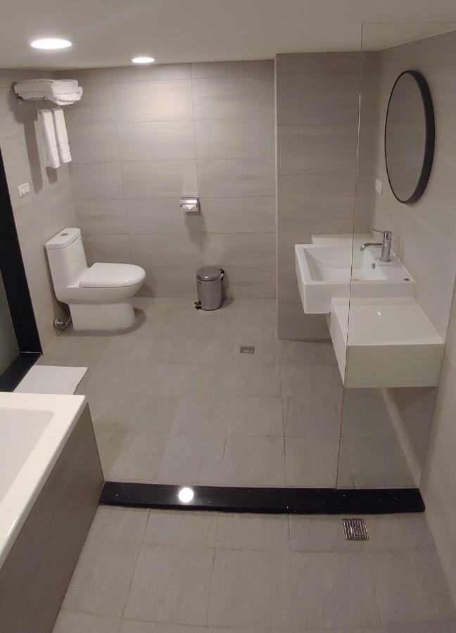 Cy Hotel Taipeh Exterior foto